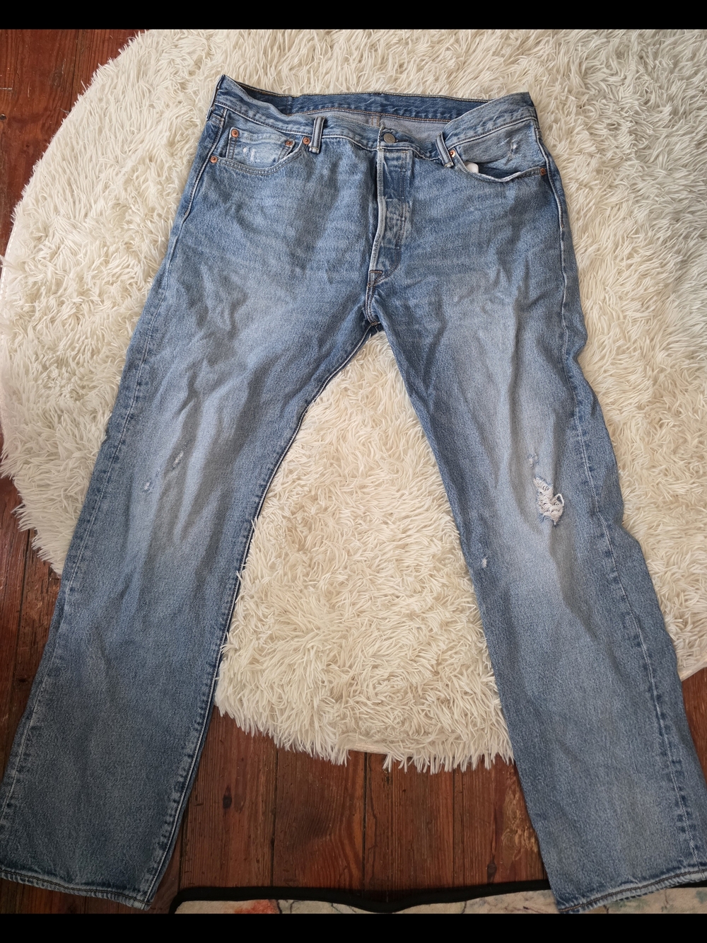 Levi's Light Blue Relaxed-Fit Distressed Jeans